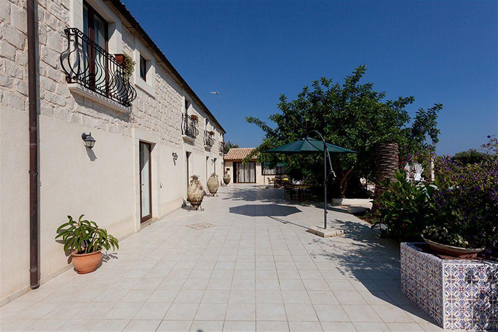 Villa U Marchisi B&B Scicli Extérieur photo
