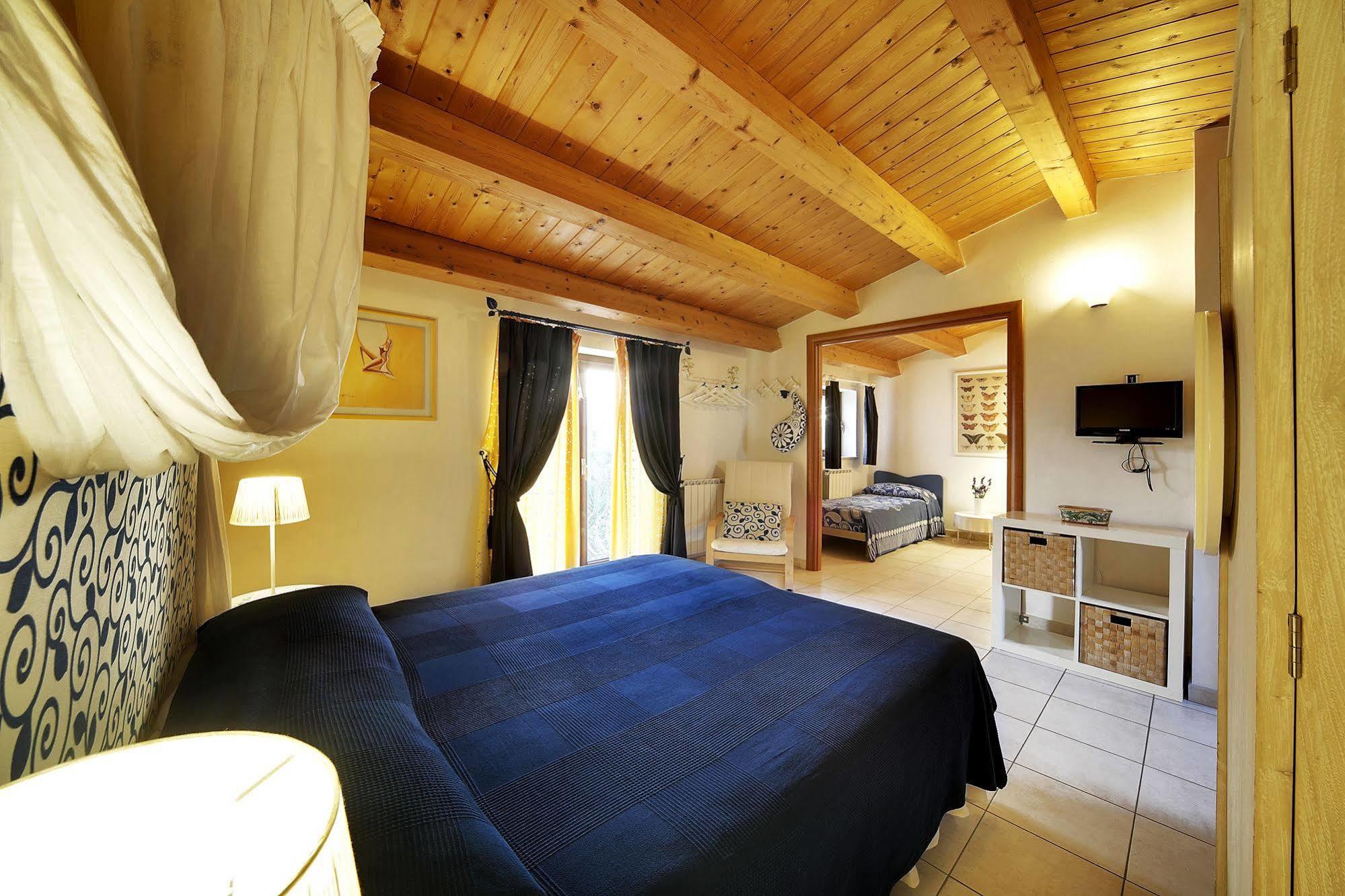 Villa U Marchisi B&B Scicli Extérieur photo